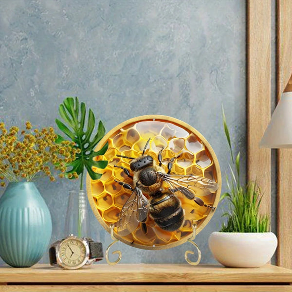 Round Aluminum Metal Wreath Sign, Flat Print, Bee and Honeycomb Themed, Home Decor, Wall Decoration, Holiday Gift, 2D